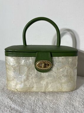 Vintage 50s Mother of Pearl Shell Mosaic Box Purse Iridescent Capiz Handbag